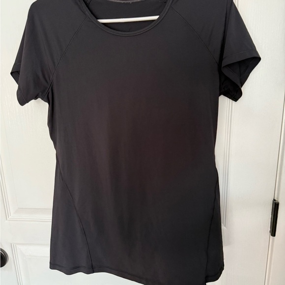 All in Motion Black Short Sleeve Tee - Picture 1 of 5